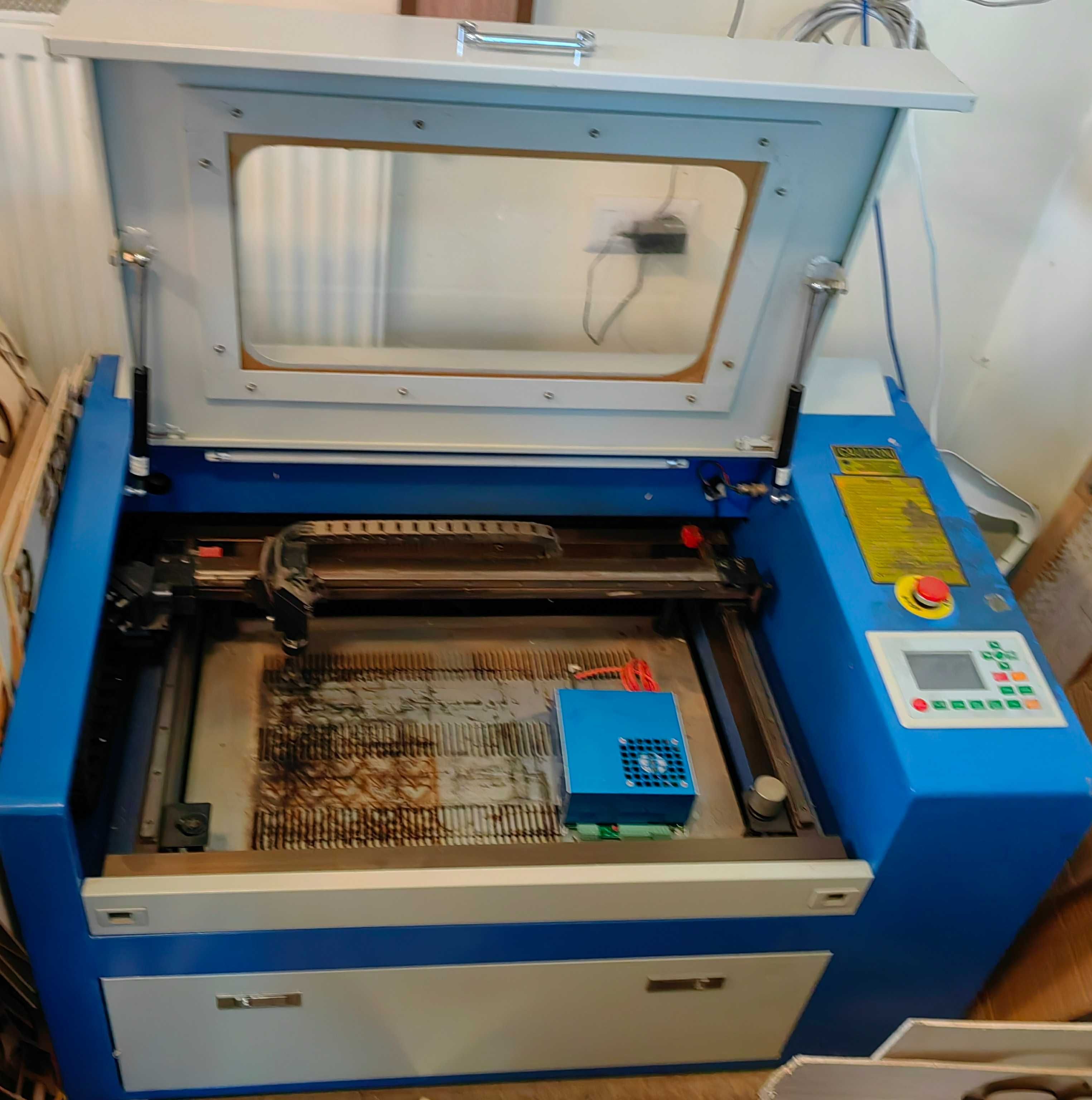 Aparat de gravare cu laser CO2, 50W, 300x500mm