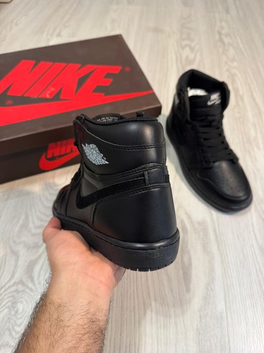 Adidasi AIR Jordan 1 TRIPLE BLACK High | Adidasi Noi Unisex |Model Nou