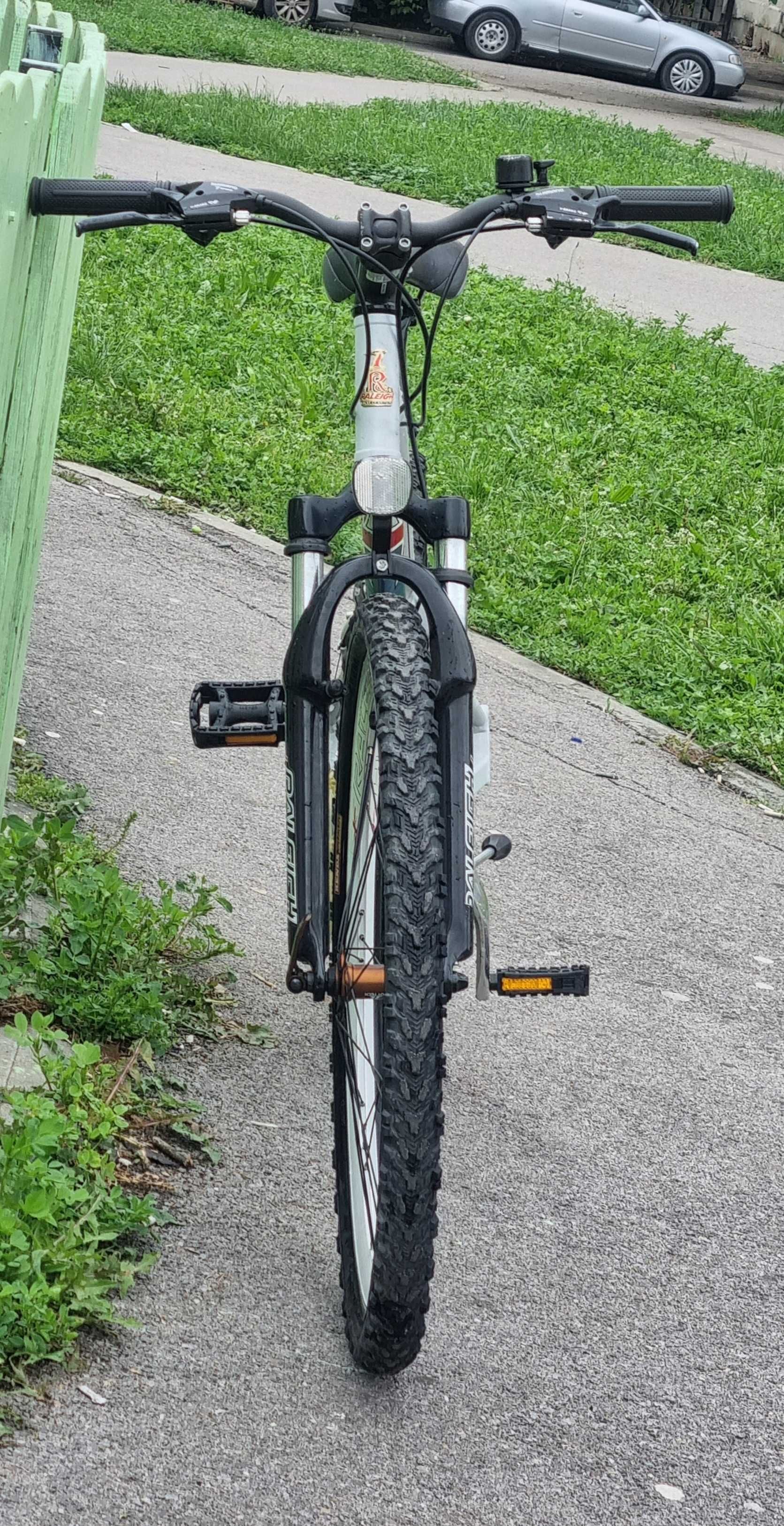 Много запазено дамско / тийнейджърско колело Raleigh Toronto 26