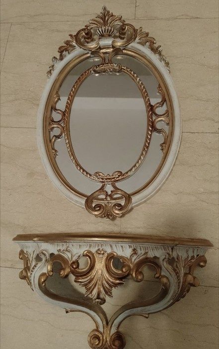 Set superb accesoriu de camera,consola cu oglinda stil Louis ,piese cu