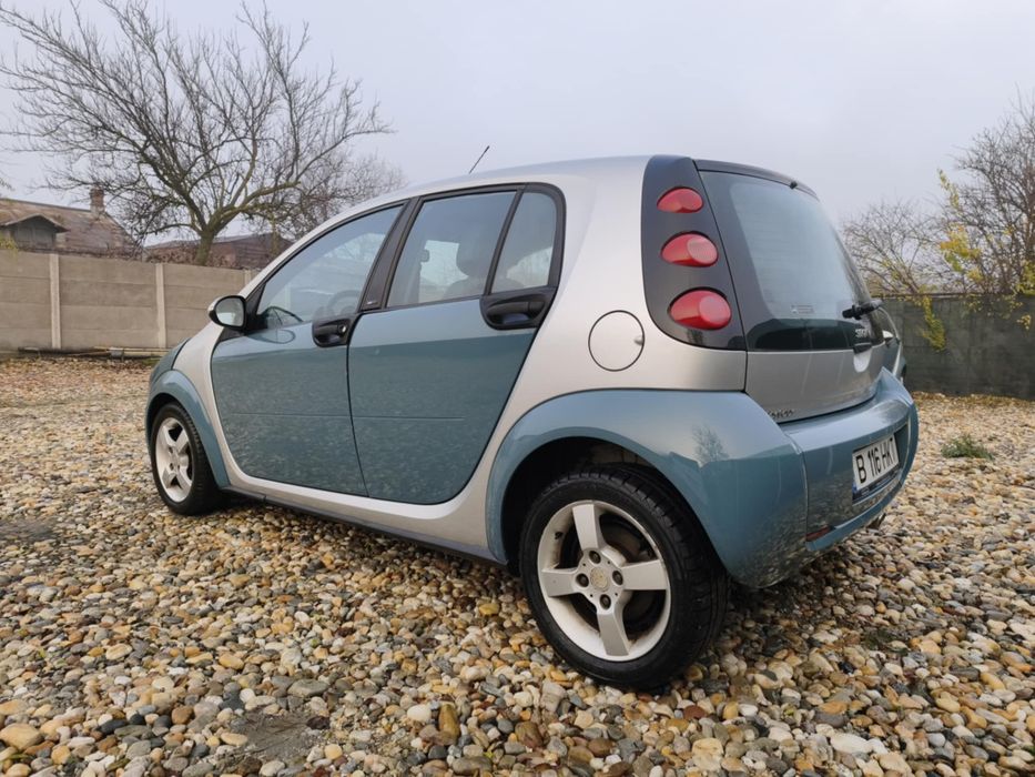 Smart ForFour 1.3 Benzina Automat Panoramic Navigație Carplay