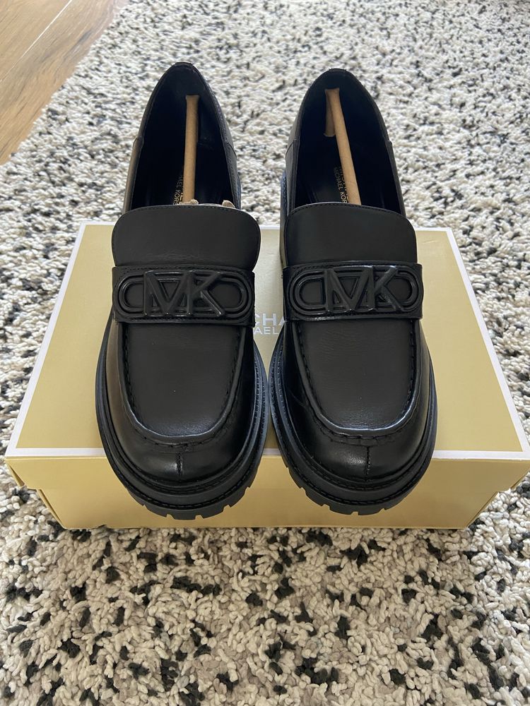 Дамски обувки Michael Kors нови 38 номер