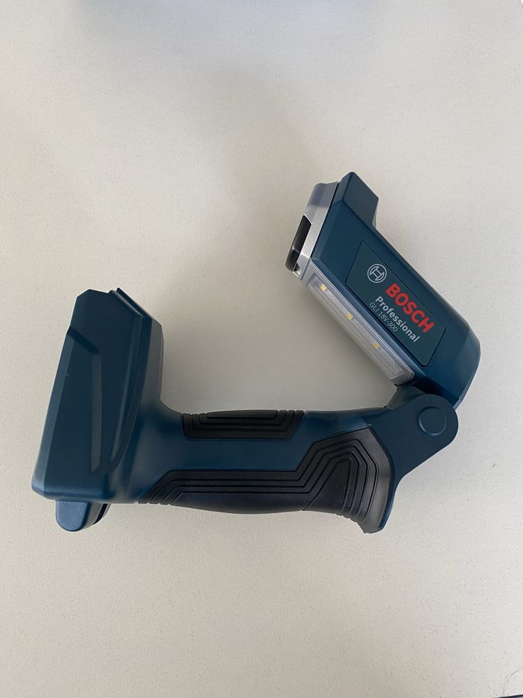 Акумулаторна лампа Bosch 18V-300 Professional