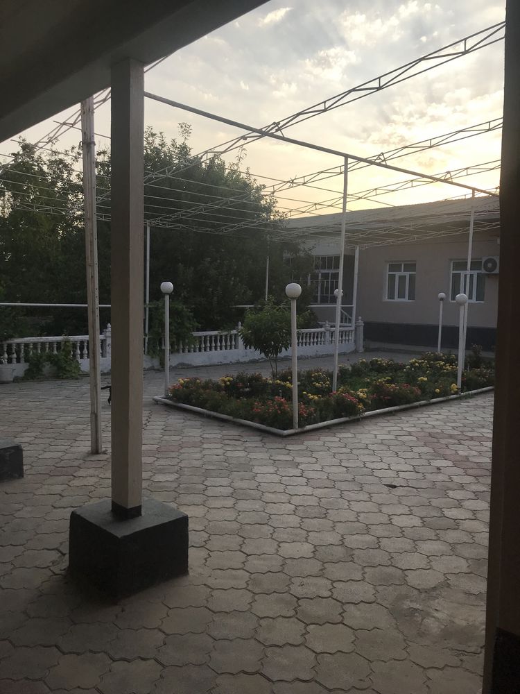 Tayyor 18 sotok hovli sotiladi Navoi kalxoz eski raddom oldida