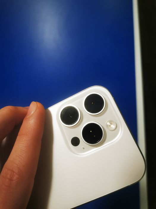 Apple iPhone 16 Pro
