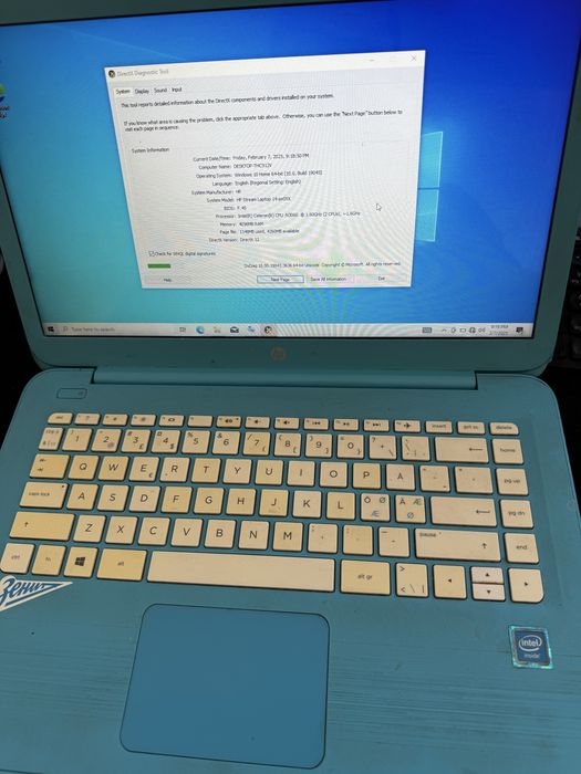 Laptop HP Stream 14-ax0XX