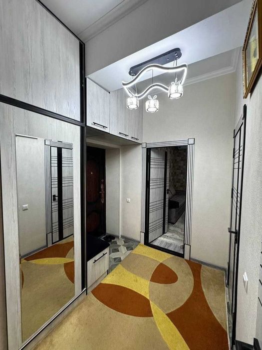 1  хоналик квартир 3 этаж, шарк 1, барака кафе