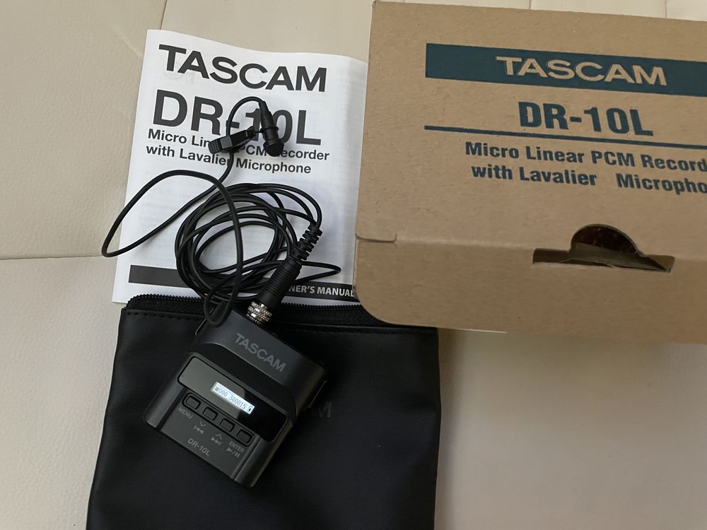 Рекордер с микрофон брошка Tascam DR-10L