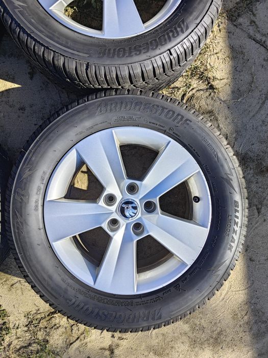 Jante Originale din Aluminiu de Skoda Octavia pe 16"