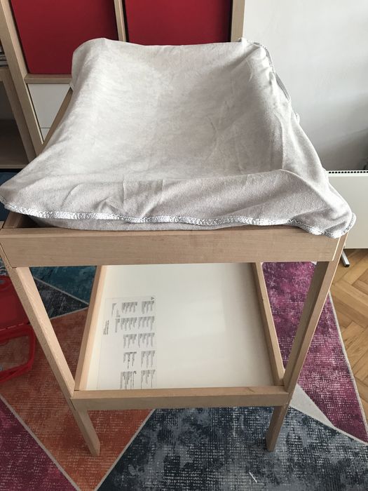 IKEA SNIGLAR Маса за повиване (повивалник)