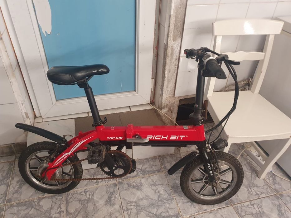 Vand 2 biciclete electrice