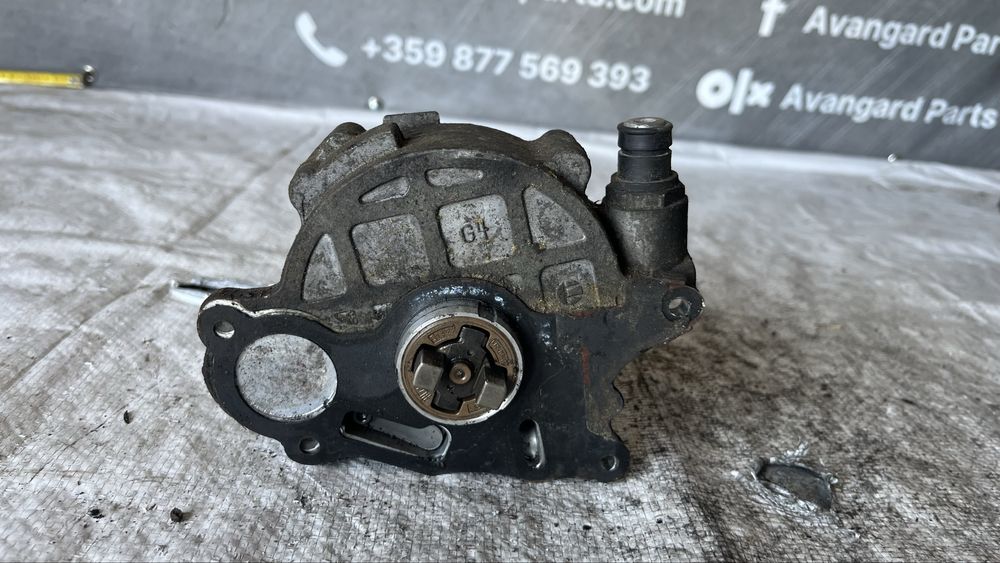 Volkswagen Golf 6 2.0 TDi вакуум помпа