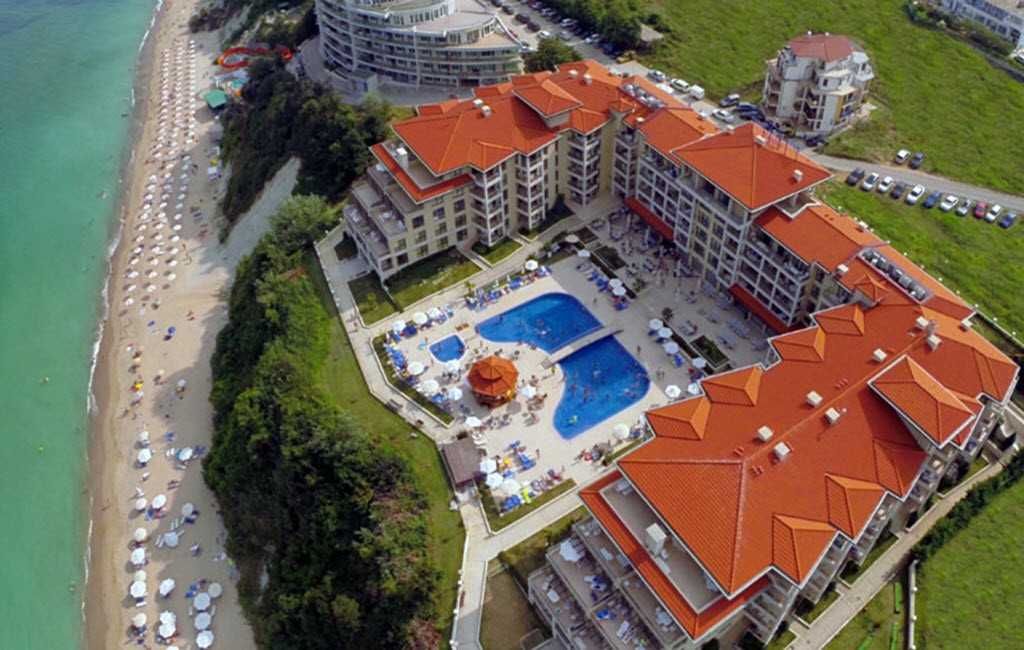 Продава се Тристаен апартамент в Бяла - 106 кв.м за 892 €/кв.м - Снимка #13