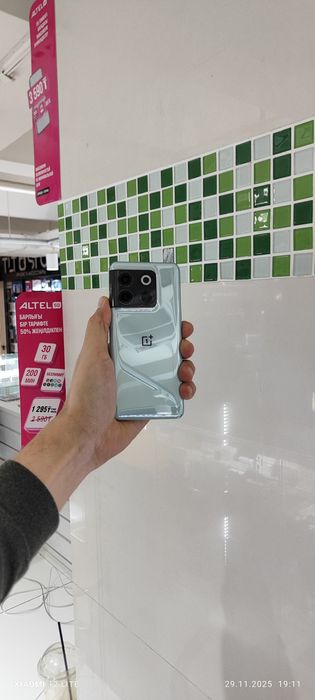 OnePlus 10T 5G 12/256gb