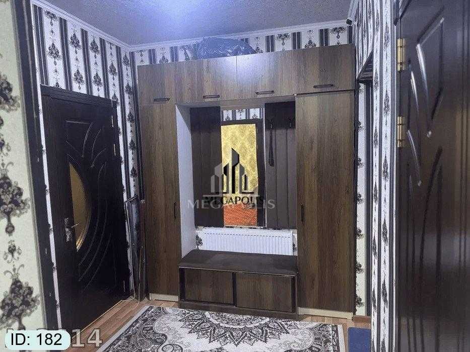 ARZON NARXDA Shayxul olam masjidi tarafDA 2 xonali kvartira sotiladi
