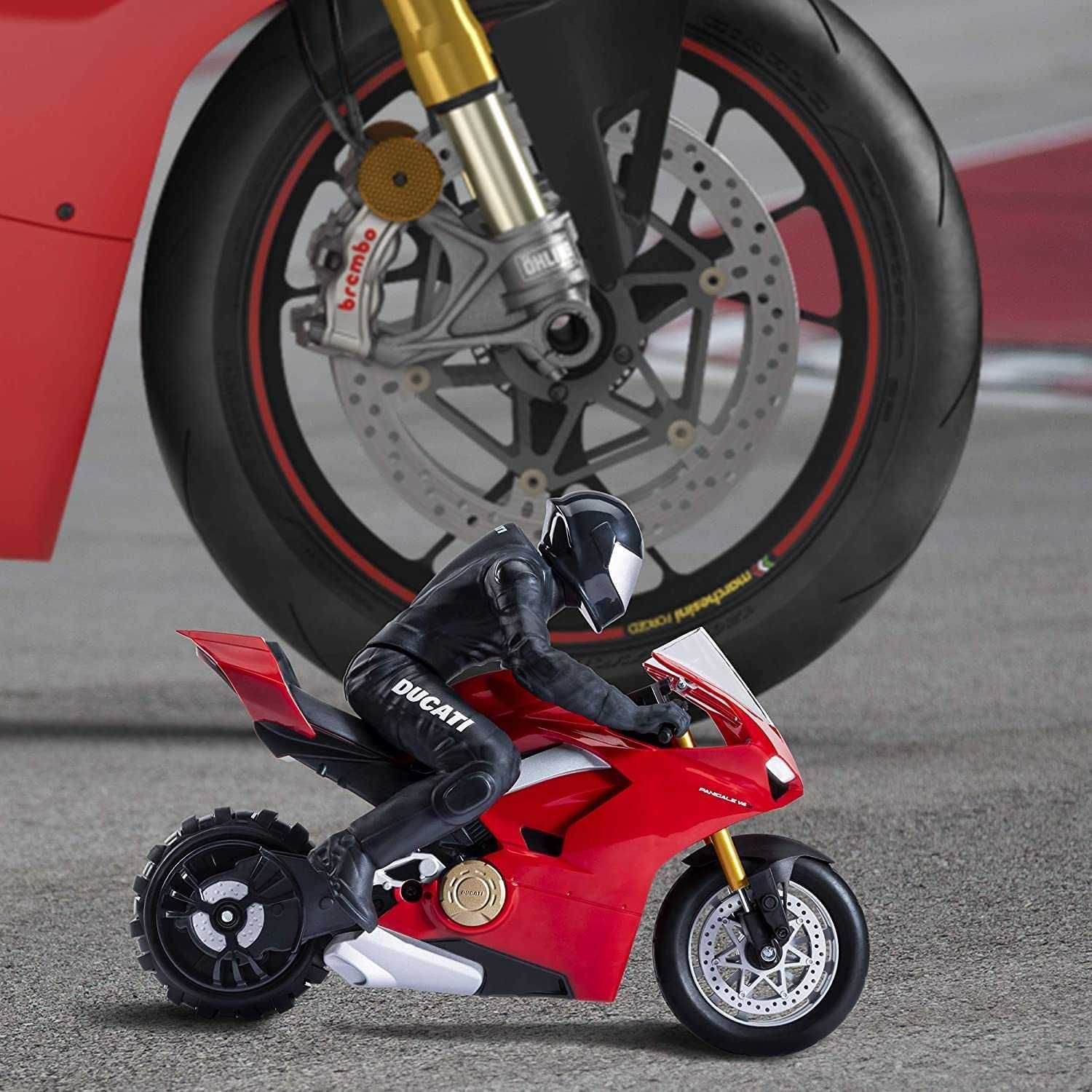 Ducati Panigale VS4 S Пистов Мотор Самобалансиращ 2 Колела RC 1:6 Air