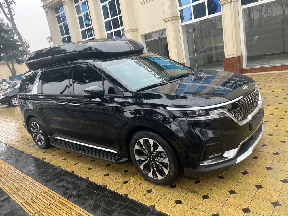 Kia Carnival Hi Limousine