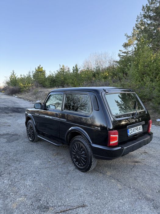 Продава се Лада Нива 1700 инжекция /бензин газ /