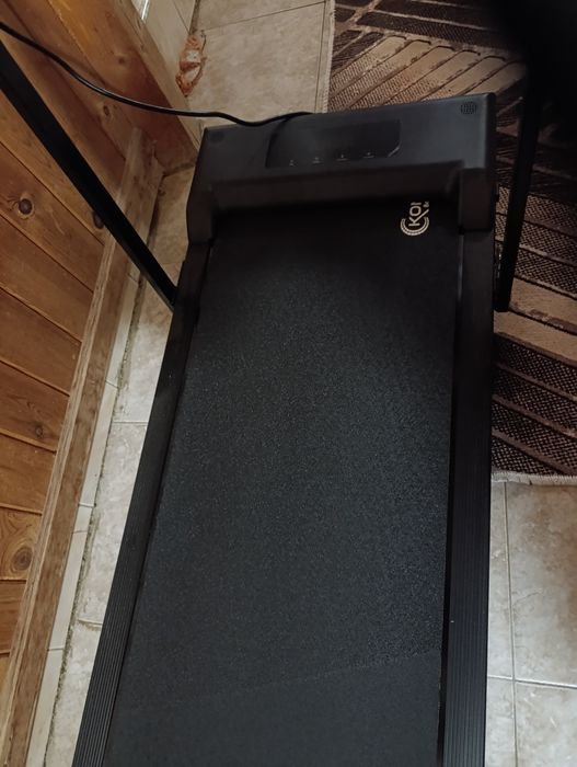 Продавам нова бягаща пътека