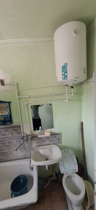 Kvartira Dõm Sotiladi Tashmoreda Õrta chirchiq tumanida joylashgan