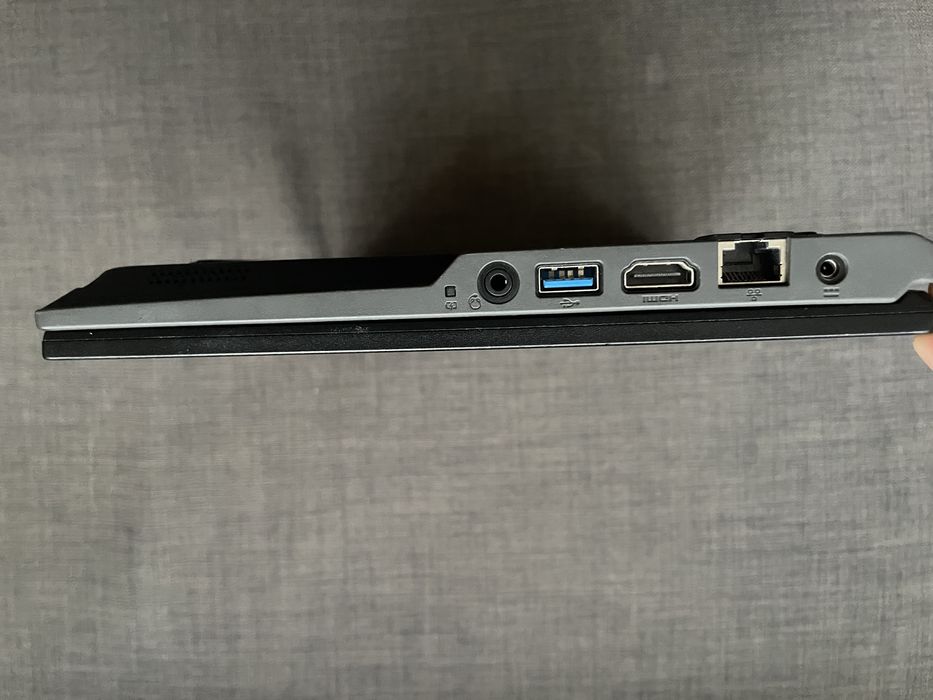 Лаптоп Acer TravelMate B Spin 11 inch.