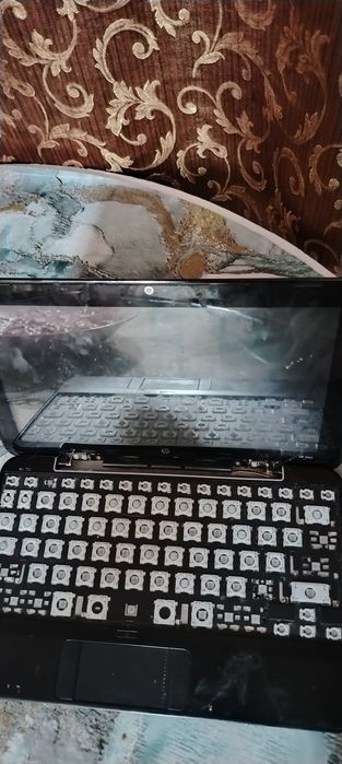 Минибук hp на запчасти работает