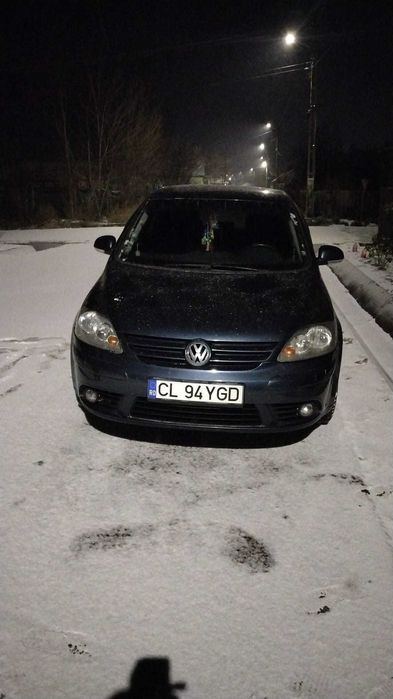 Vând golf 5 plus