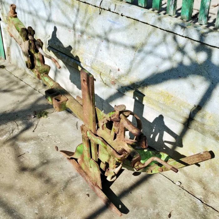 Plug cu o cormana pentru motocultor / tractor 10 - 25 CP