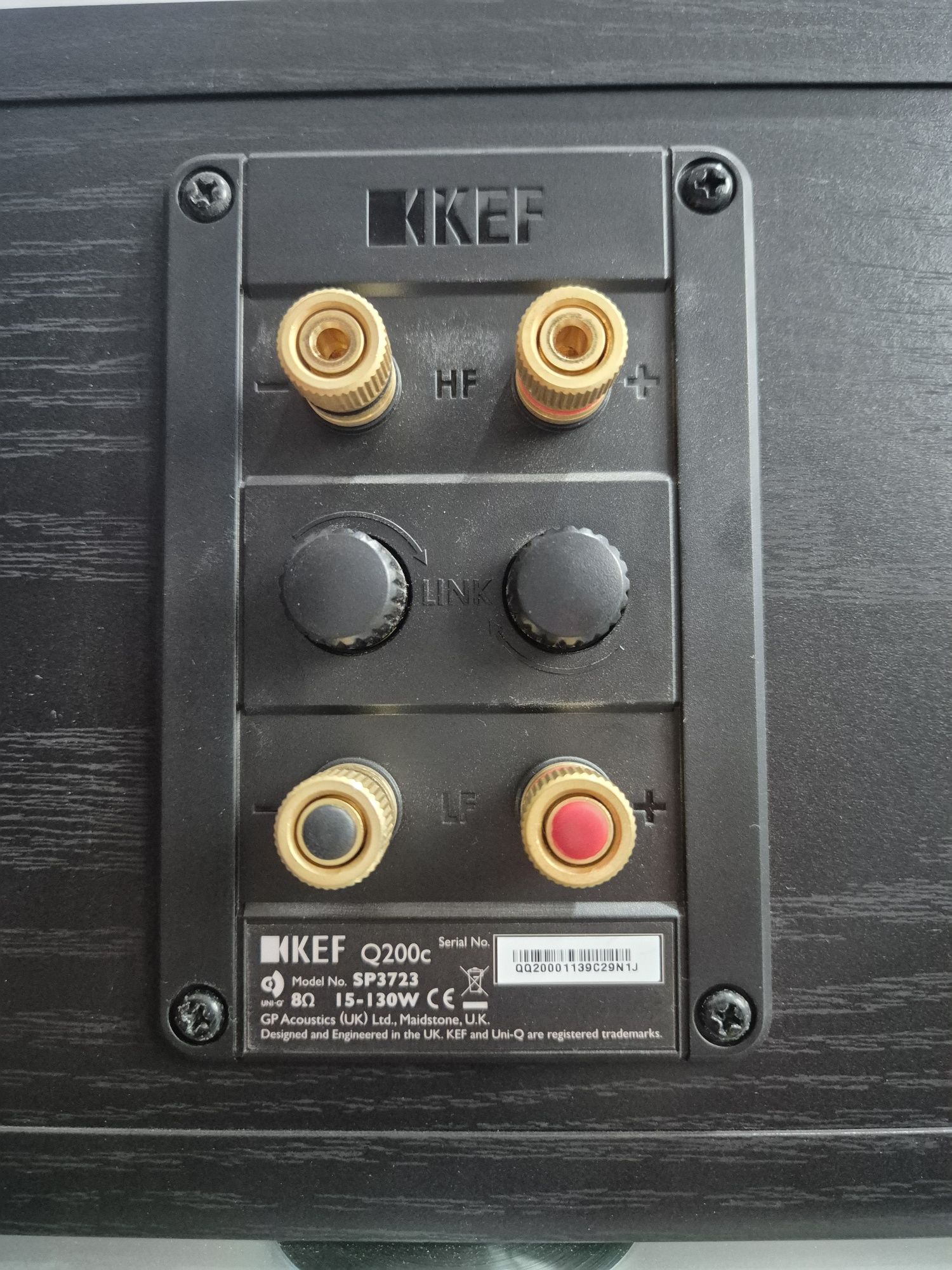 Kef Q200c boxa centru High End