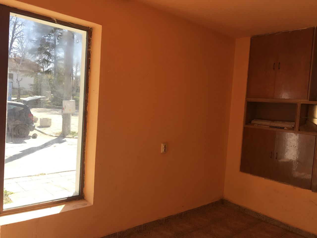 Дава се под наем Магазин в с. Звездица, Област Варна - 66 кв.м за 255 € - Снимка #3