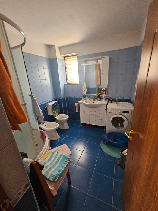 Teren 679 mp  si casa in  Rm Valcea  Copacelu