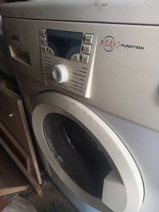 Машинка автомат.