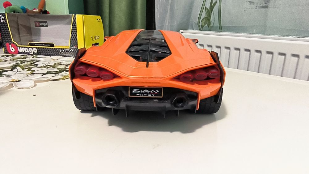 Rastar 1/14 Lamborghini Sian