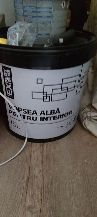 Vopsea albă pentru interior Noua