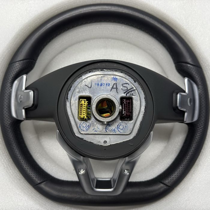 Mercedes-Benz E200 213 оригинал руль