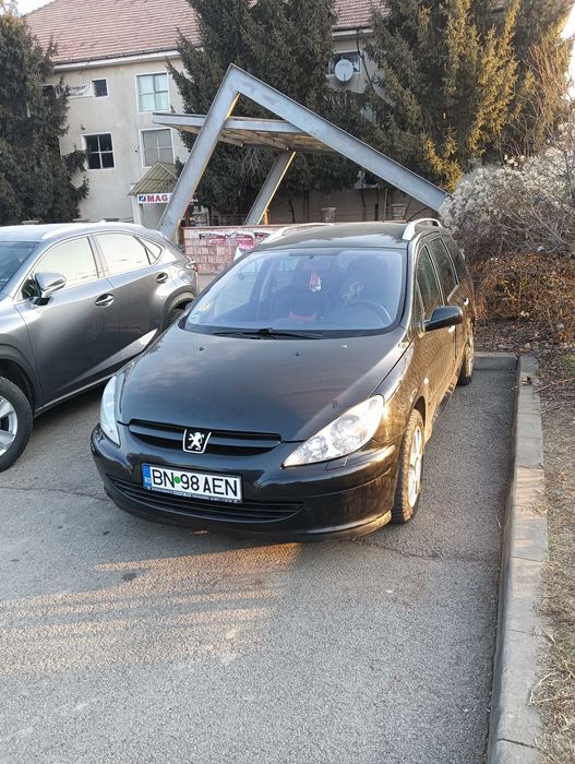 Vând Peugeot 307 2.0 hdy cod motor rhr 136 cp interior piele