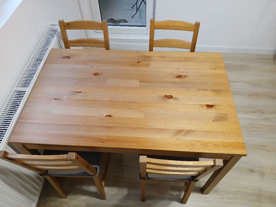 Masa bucătărie + 4 scaune
