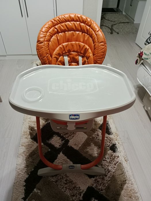 Продам стульчик для кормления Chicco