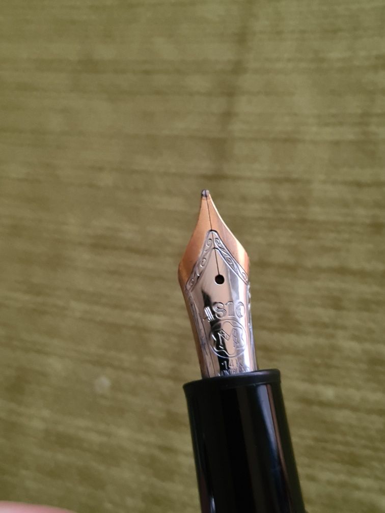 Stilou Montblanc Meisterstuck LeGrand Platinum Line Penita Aur 14k