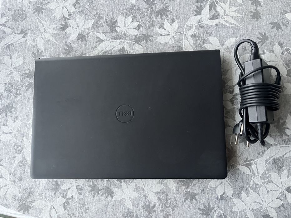 Dell Vostro 15 3510 Intel i7 24GB RAM