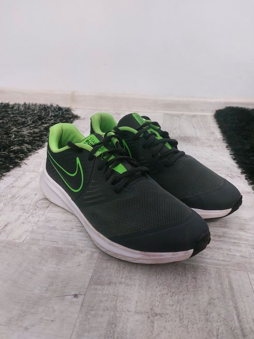 Adidasi de panza Nike