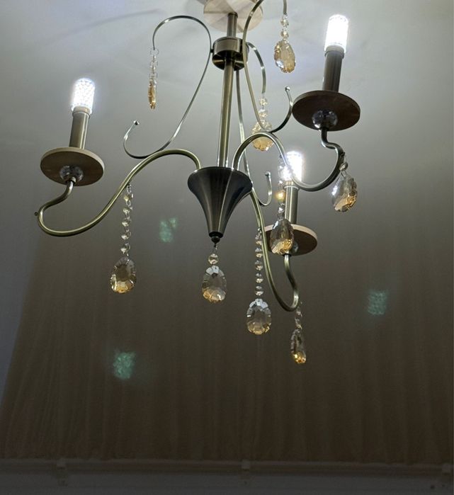 Почти нов лампаларымен  беремин багасы бар жогы 5000 тг