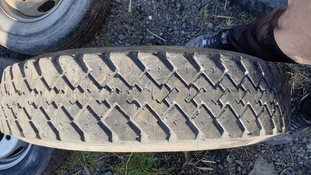 Джанта с гума 8.5 17.5 сава