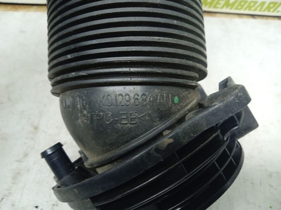 Furtun admisie aer 1.4 tsi caxa 1k0129684an Volkswagen VW Golf 6 [200