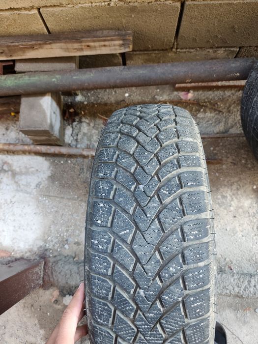 Продам шины зимние р 14