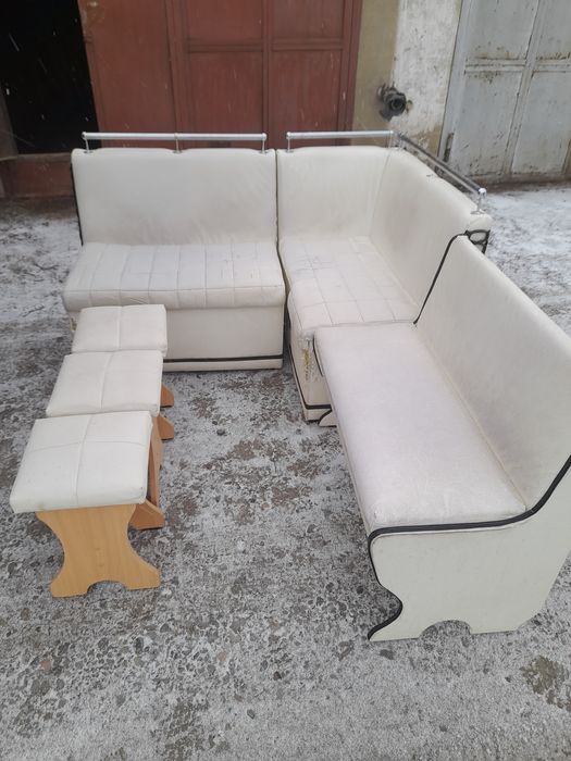 Продам кухонный уголок