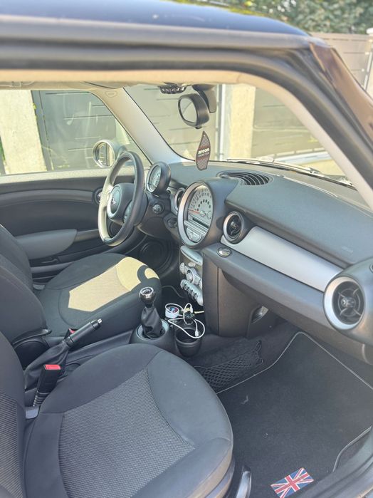 Mașină mini cooper