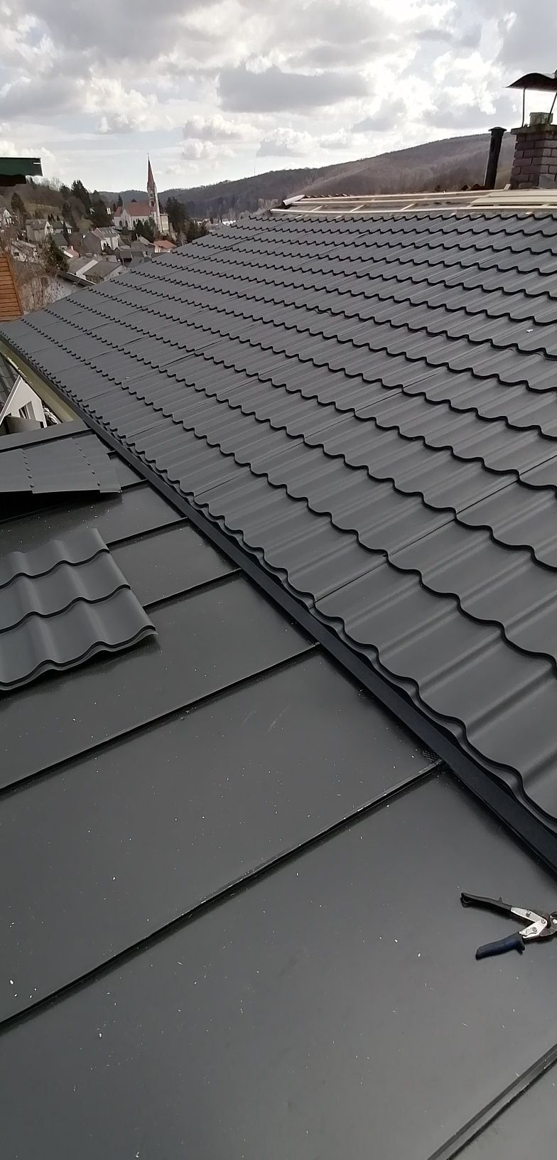 Tigla metalica jgheaburi reparatii terase foisoare accesorii