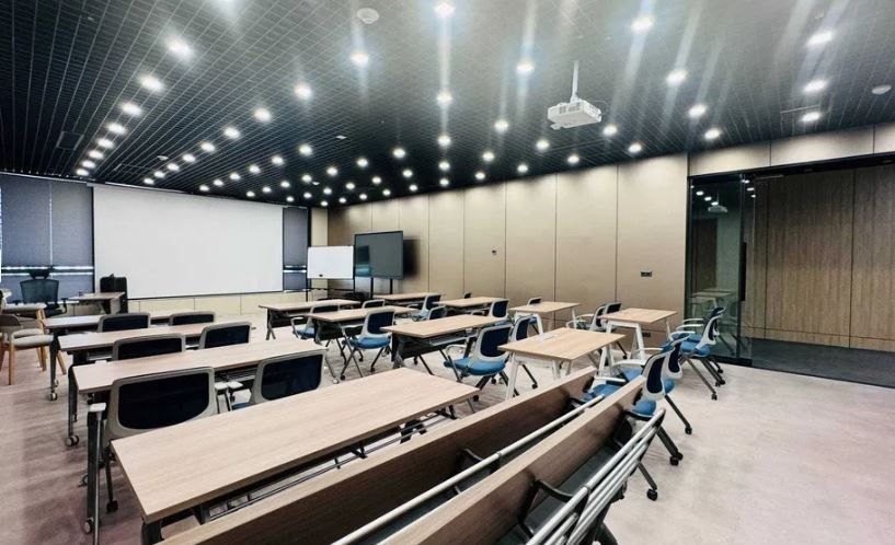 Сдается офис на Сеул Мун, Ул.Бобура, 550 м²