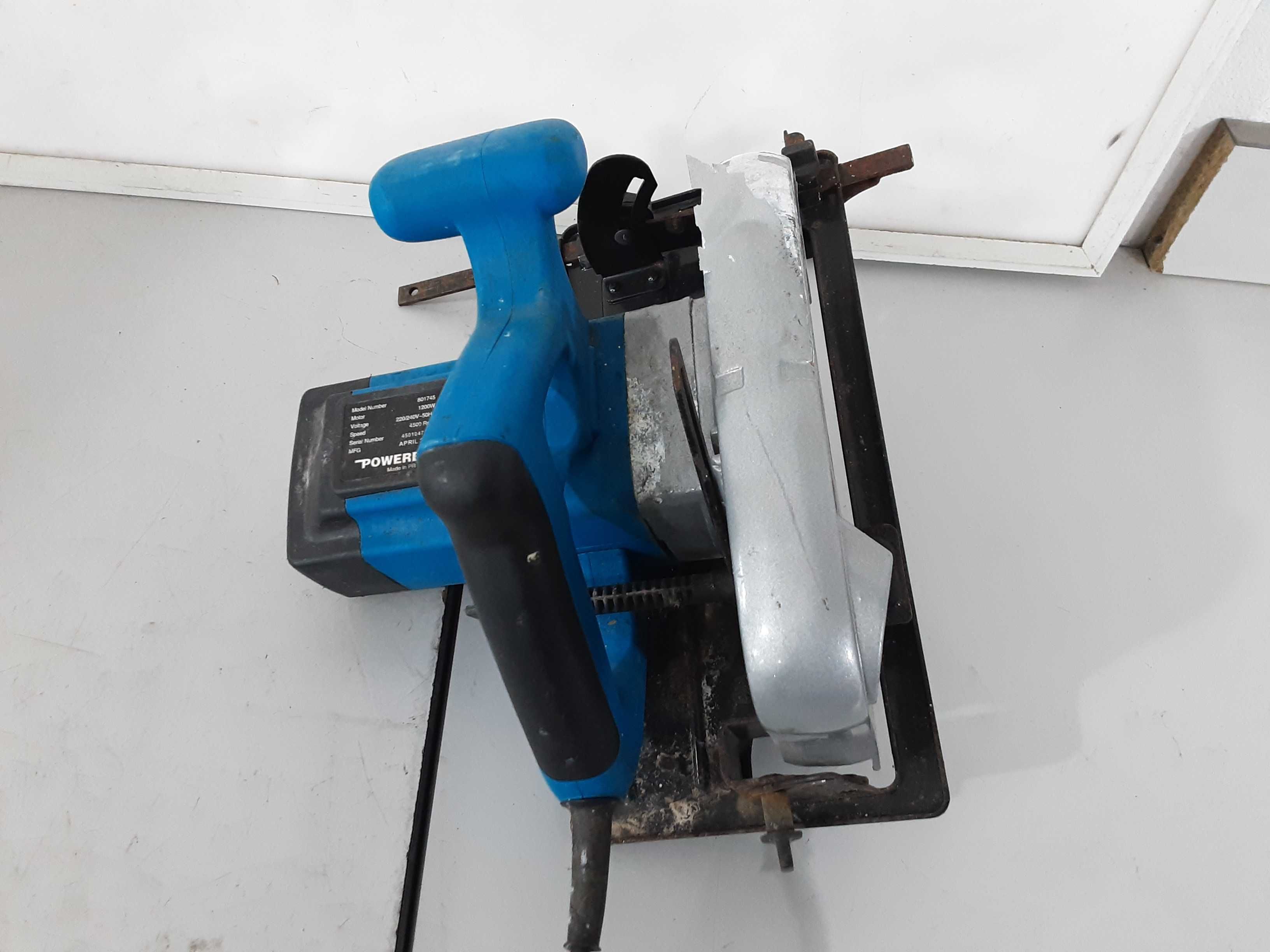 Ръчен циркуляр - Powerbase 1200 W / 185 mm